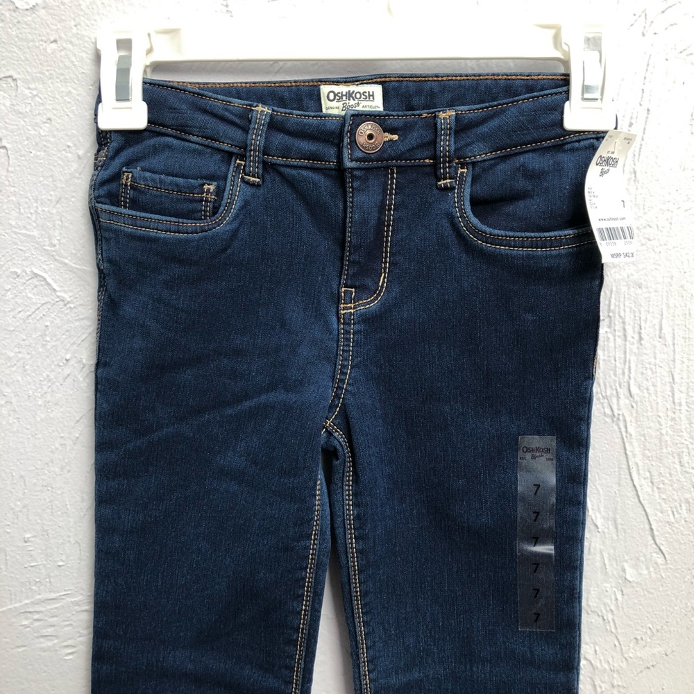 Girl’s blue jeans